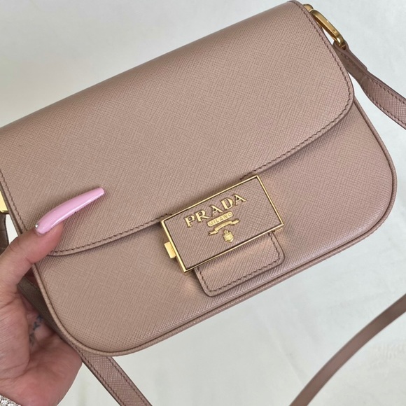 Rich bihhh bag - Picture 1 of 1
